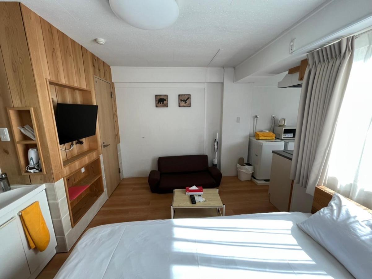 Rhodes Kagurazaka Hotel Токио Екстериор снимка